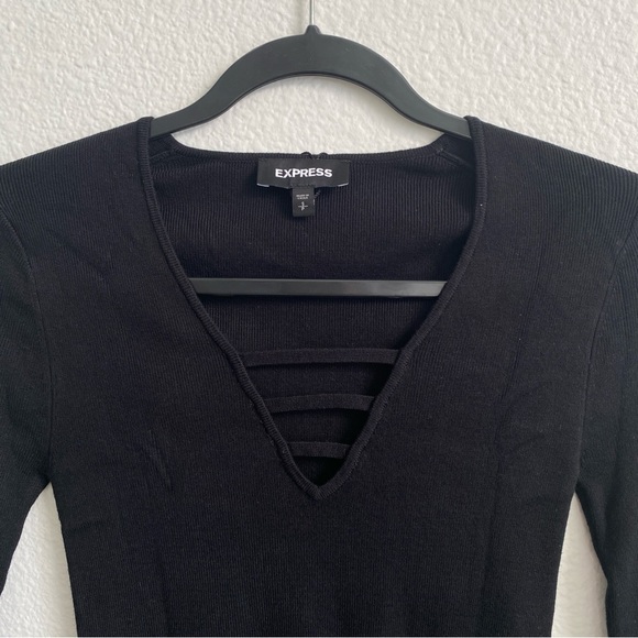 Express Women’s Black Bar Front Fitted Ribbed Knit Sweater - Picture 5 of 9